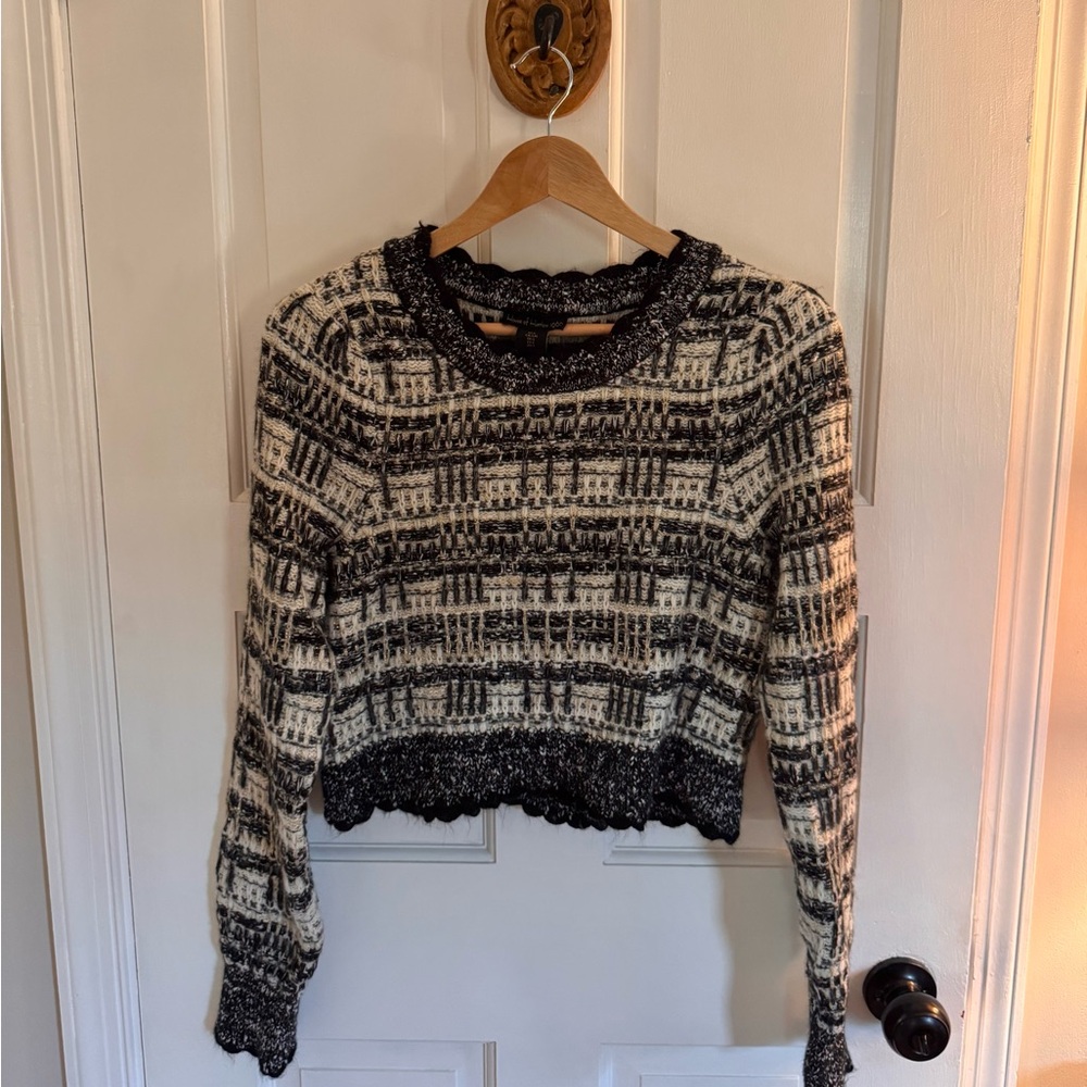 House of Harlow 1960 Black and White Patterned Women's Sweater